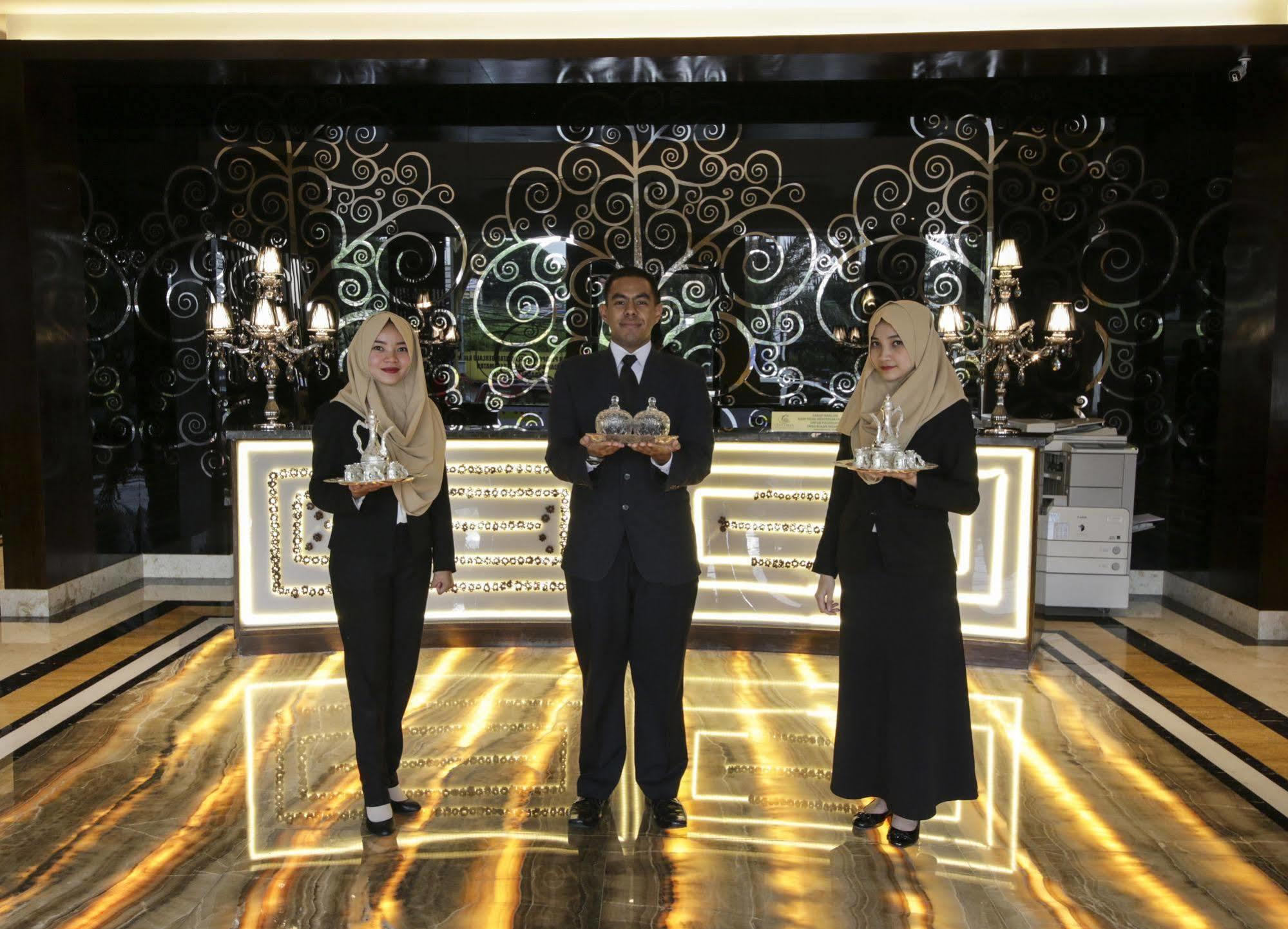 Cinnamon Hotel Boutique Syariah Tutugan Luaran gambar
