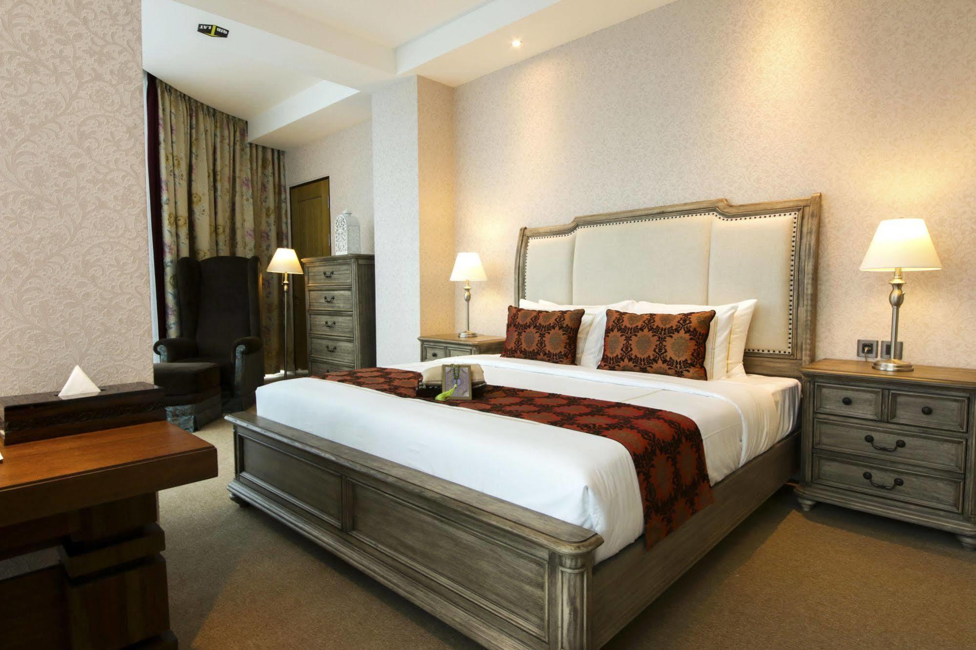 Cinnamon Hotel Boutique Syariah Tutugan Luaran gambar