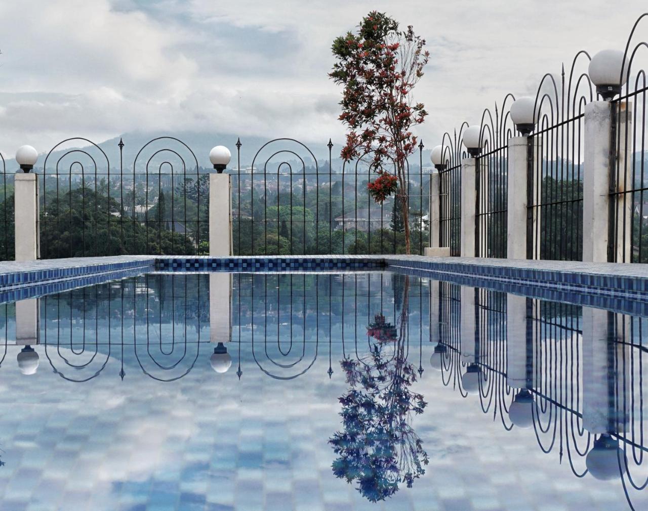 Cinnamon Hotel Boutique Syariah Tutugan Luaran gambar
